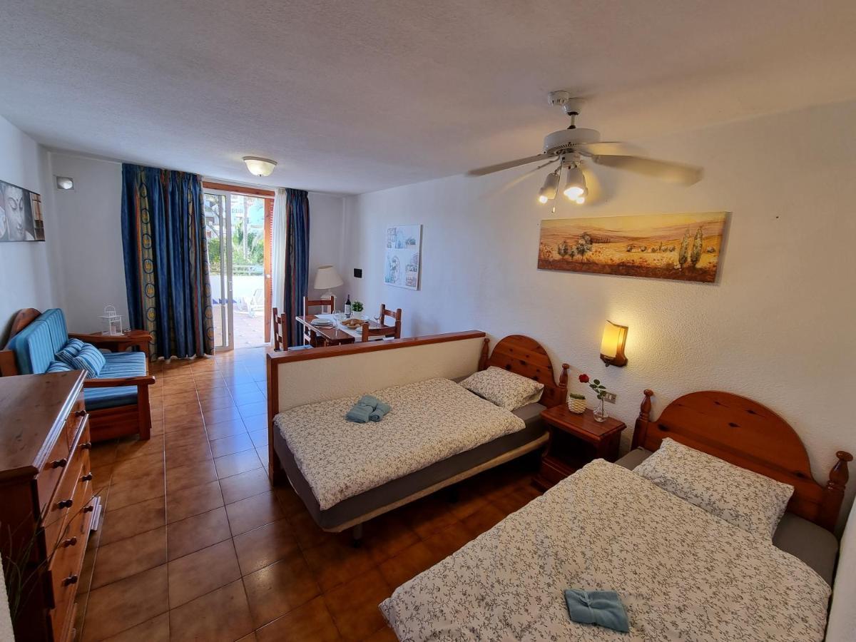 Studio Apartment No 1 Directly On The Beach And Sea, Terrace, Heated Pool, Wifi ปลายาเดลาสอเมริกาส ภายนอก รูปภาพ